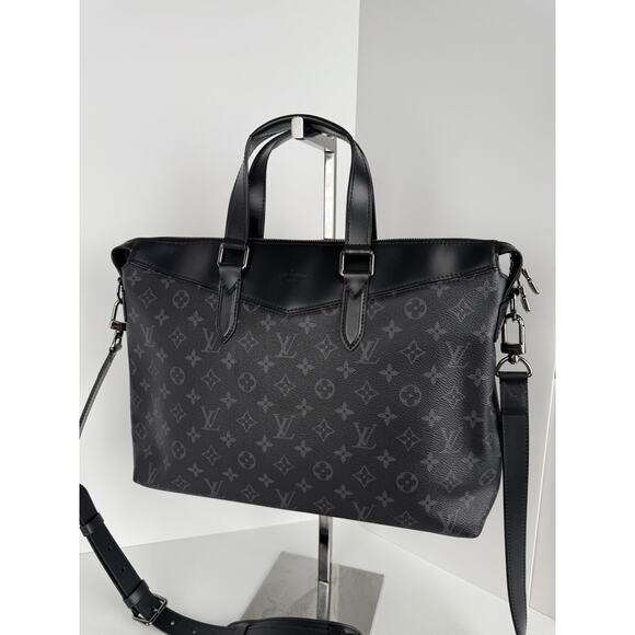 Louis Vuitton Explorer Briefcase Monogram Eclipse Canvas - Picture 1 of 10
